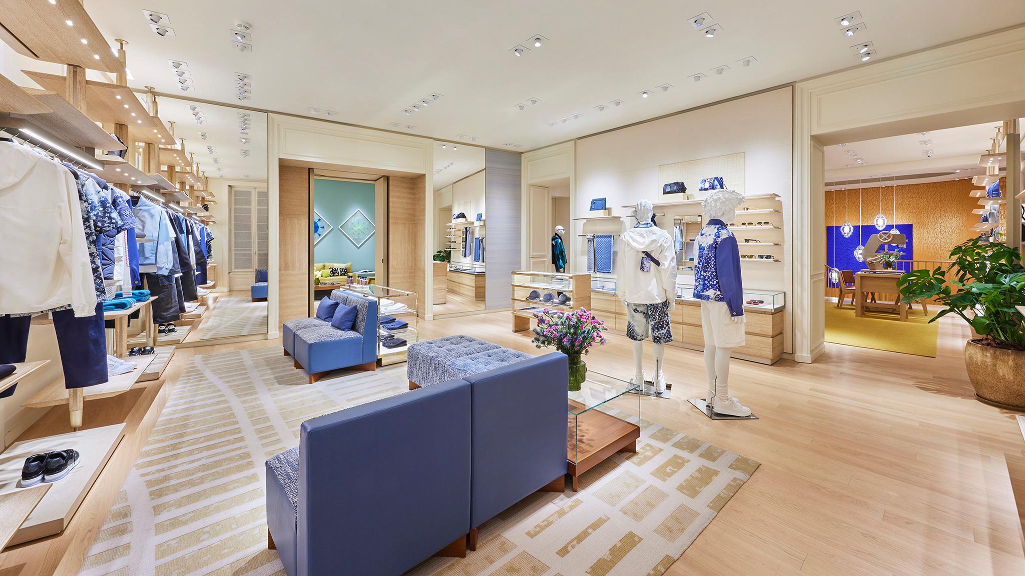 Louis Vuitton Lyon Store in Lyon, FRANCE | LOUIS VUITTON