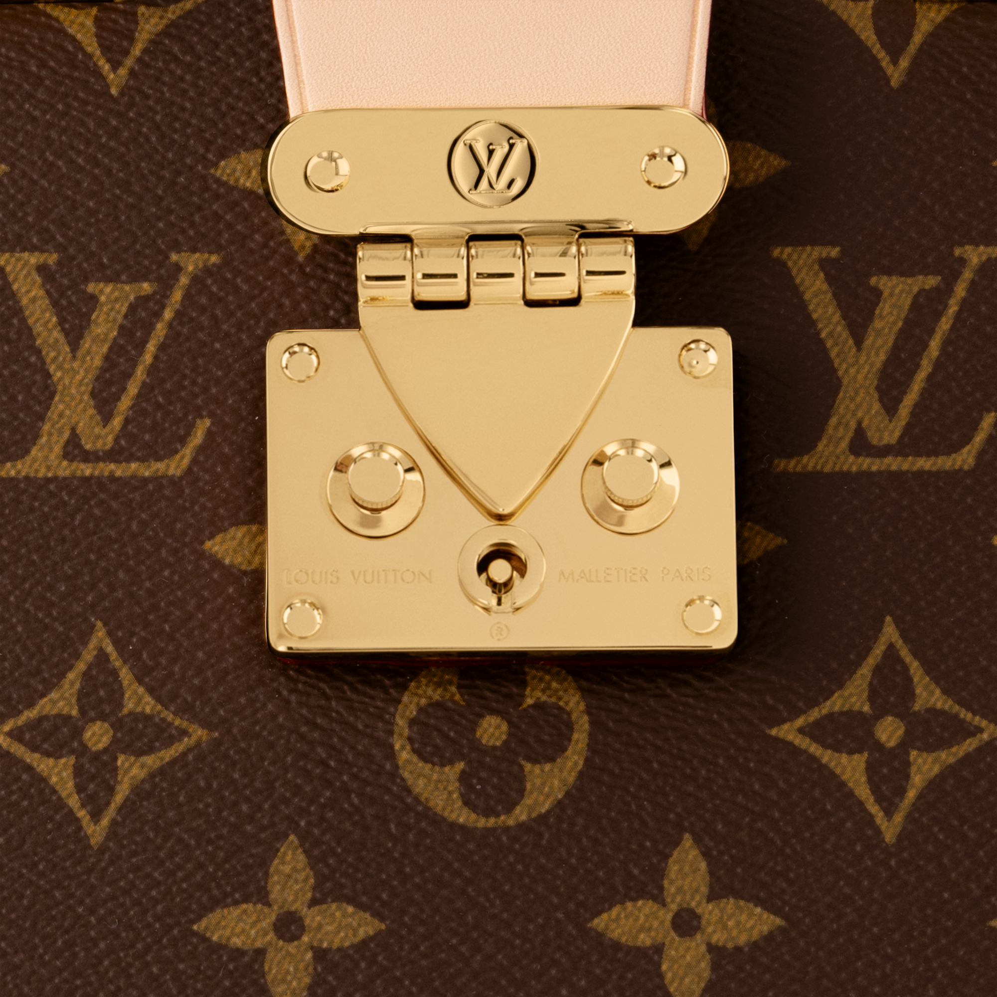 Alma Trunk Monogram in Les Extraordinaires