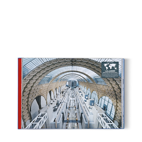 Almanach 2022 in Trunks, Travel and Home's Books and Stationery Hard Cover Books collections by Louis Vuitton (Product zoom)