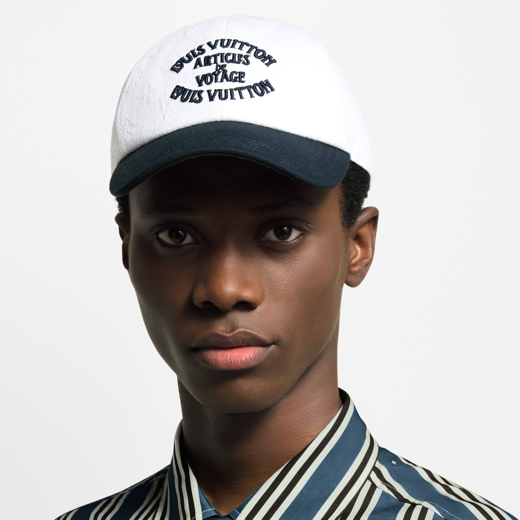 Bicolor Travel Cap . in Men