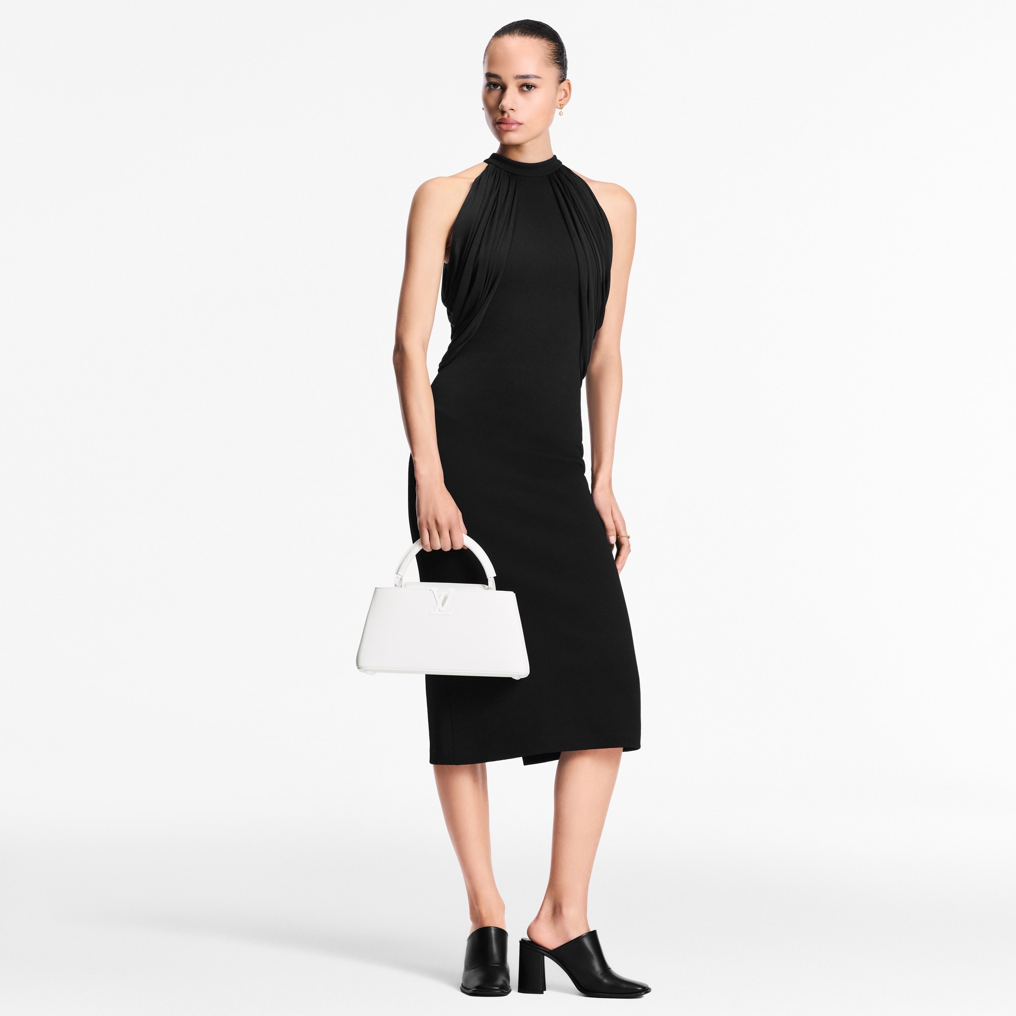 Capucines East-West MM Capucines in Women