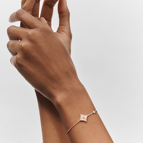 Color Blossom BB Star Bracelet, Pink Gold, Pink Mother-Of-Pearl And Diamond in Jewellery's Categories All Fine Jewellery collections by Louis Vuitton (Product zoom)