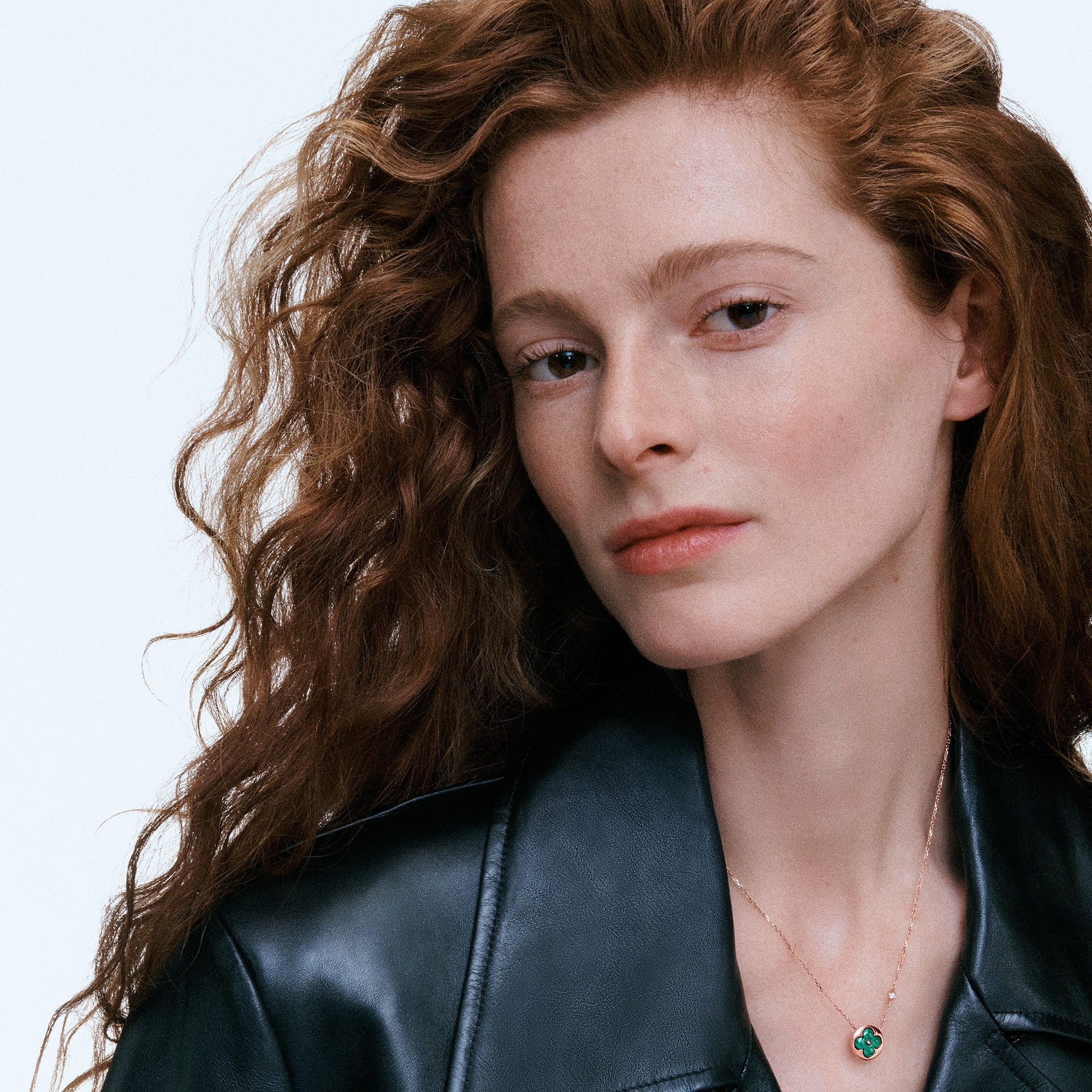 Color Blossom BB Sun Pendant, Pink Gold, Malachite And Diamond  in Jewellery