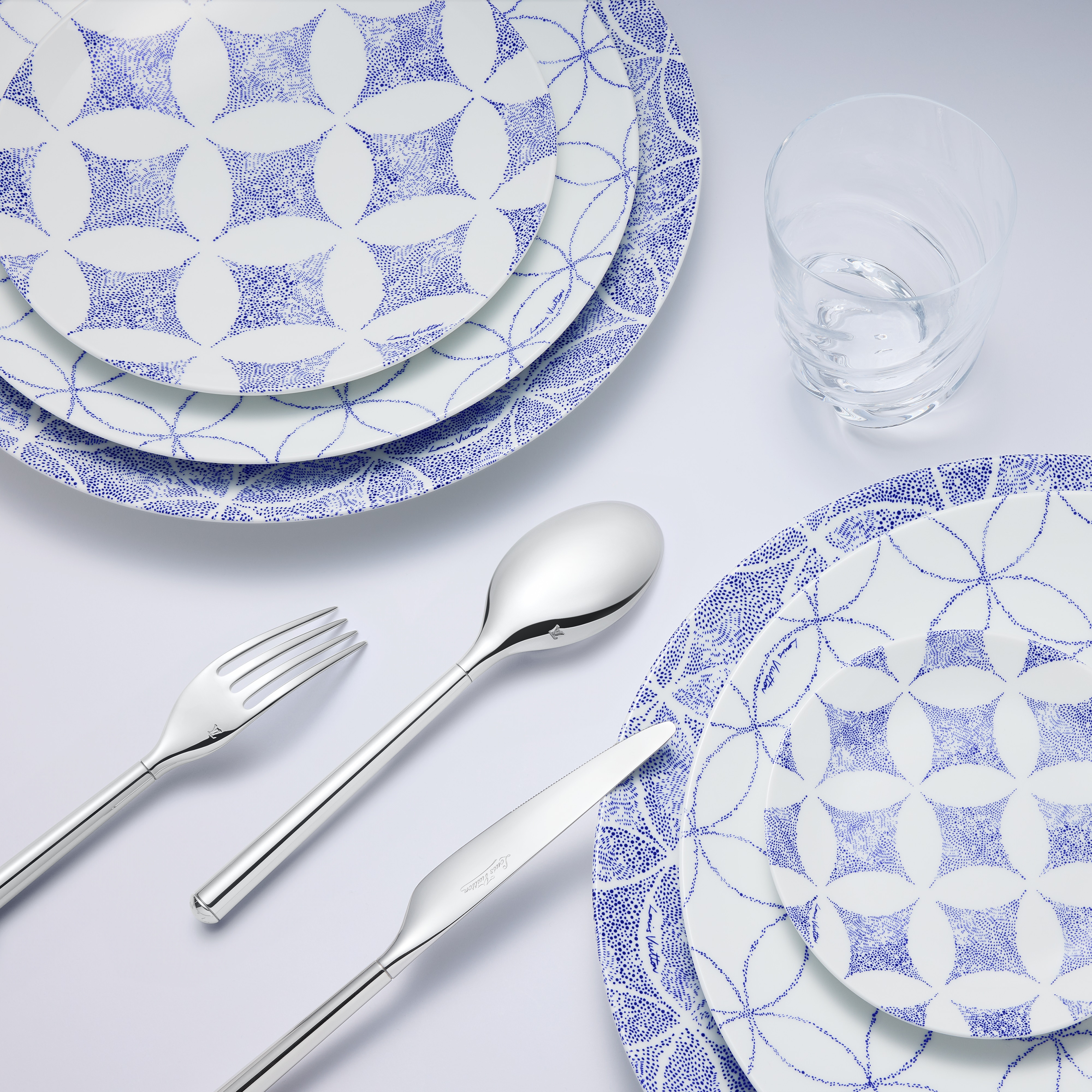 Constellation Set of 2 Dinner Plates  in Les Extraordinaires