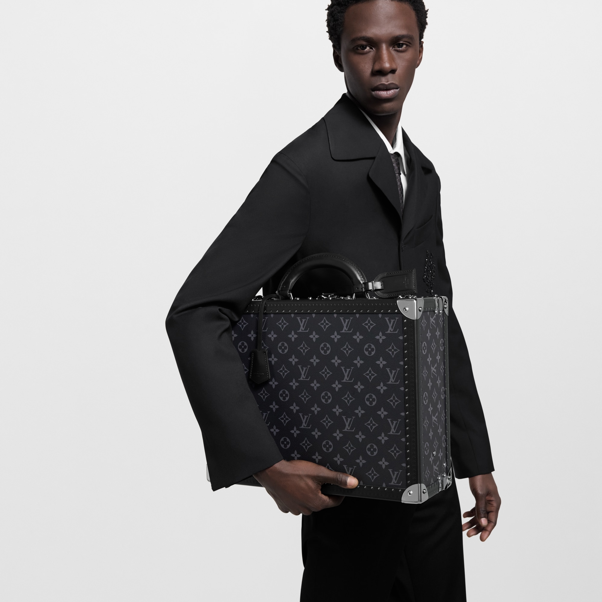 Cotteville 16 Montres Monogram Eclipse Monogram Eclipse in Trunks, Travel and Home