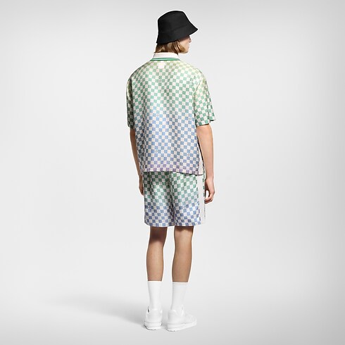 Damier Gradient Printed Silk Shorts in Men's Ready-to-Wear Pants collections by Louis Vuitton (Product zoom)