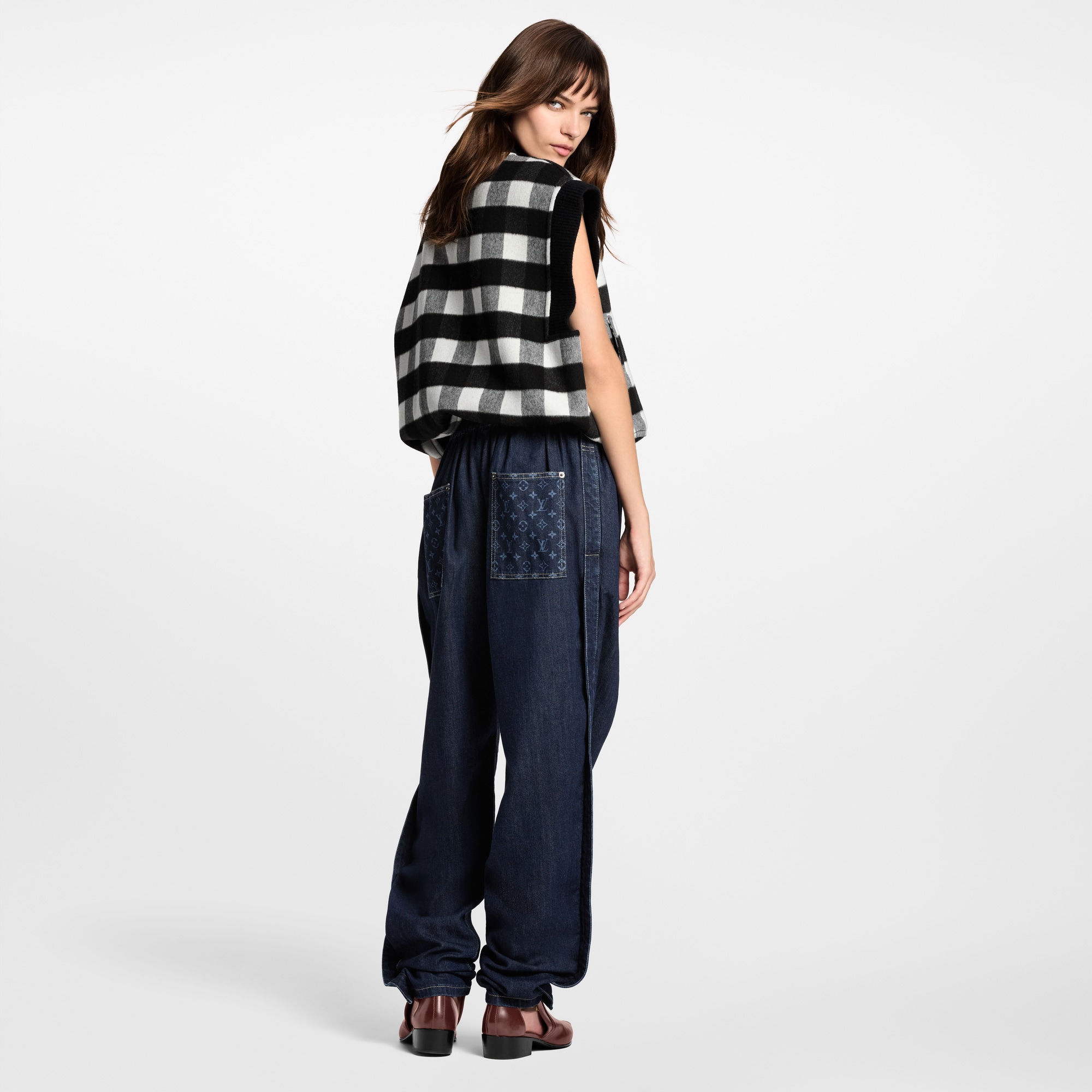 Denim Carrot Pants  in Women