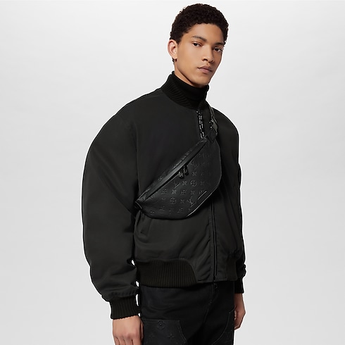 Discovery Bumbag PM Monogram Shadow Leather in Men's Bags All Collections collections by Louis Vuitton (Product zoom)