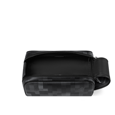 Dopp Kit D16 in Men's Travel Travel Accessories collections by Louis Vuitton (Product zoom)