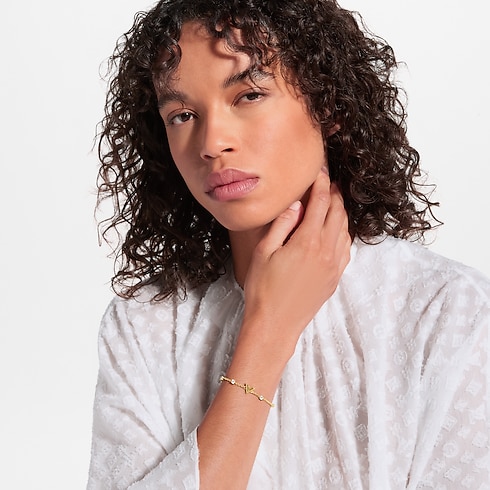 Essential V Strass PM Bracelet . in Women's Fashion Jewellery Bracelets collections by Louis Vuitton (Product zoom)
