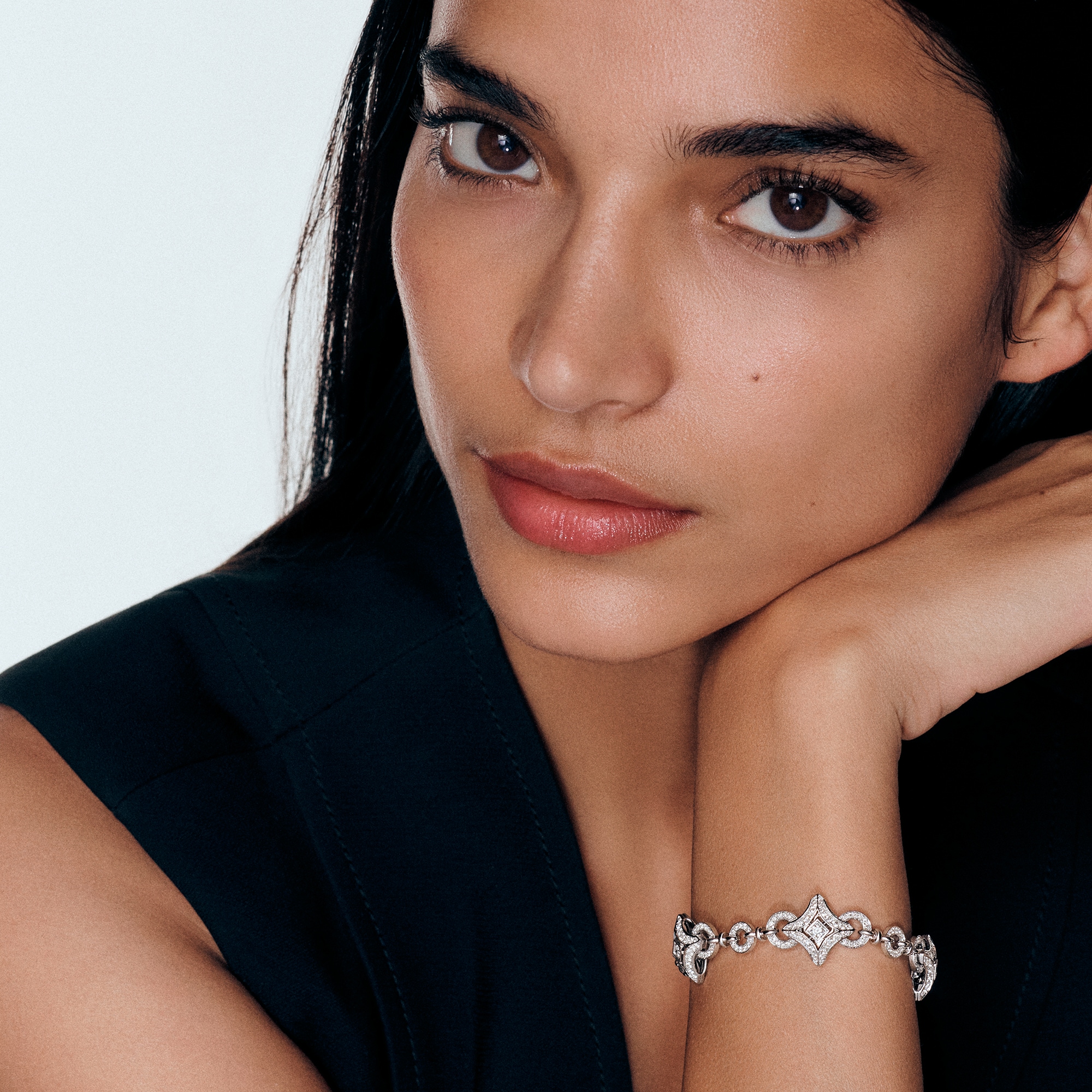 Ever Blossom Bracelet, White Gold & Diamonds  in Jewellery