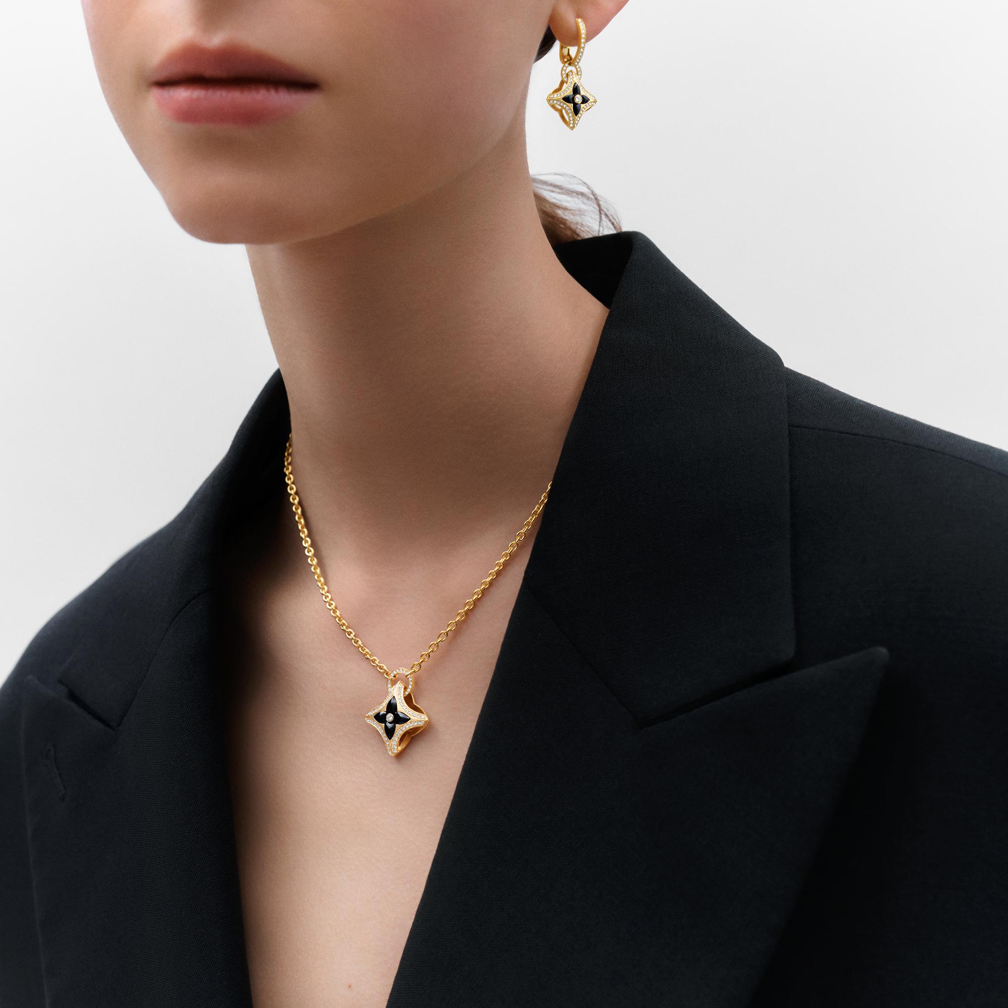 Ever Blossom Pendant, Yellow Gold, Onyx & Diamonds  in Jewellery