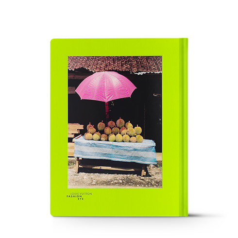 Fashion Eye Bali in Trunks, Travel and Home's Books and Stationery Fashion Eye Books collections by Louis Vuitton (Product zoom)