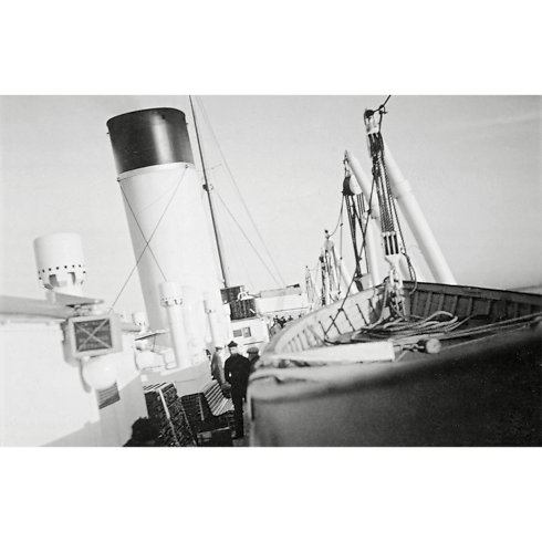 Fashion Eye Normandie in Trunks, Travel and Home's Books and Stationery Fashion Eye Books collections by Louis Vuitton (Product zoom)