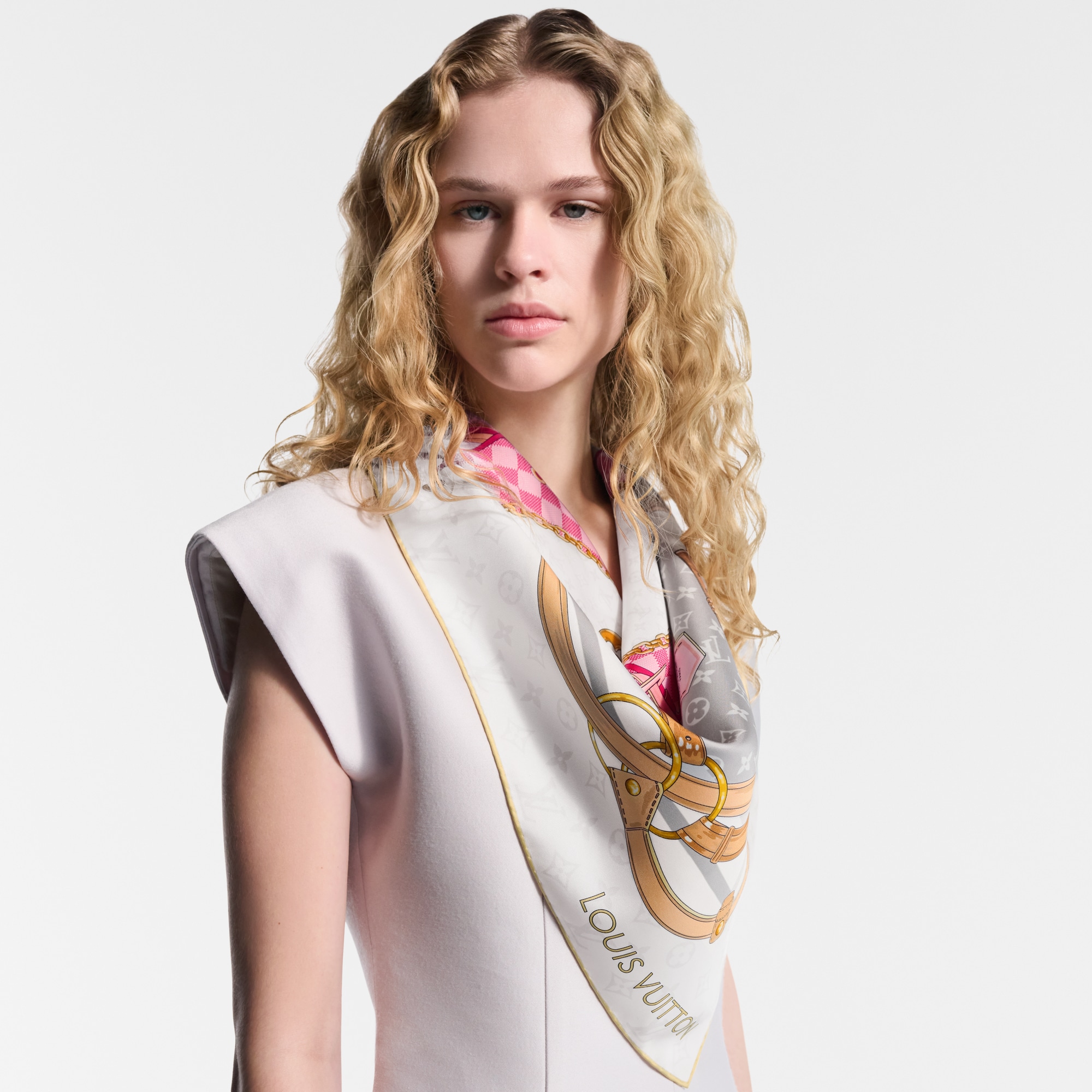 Flower And Straps Square 90 . in Women