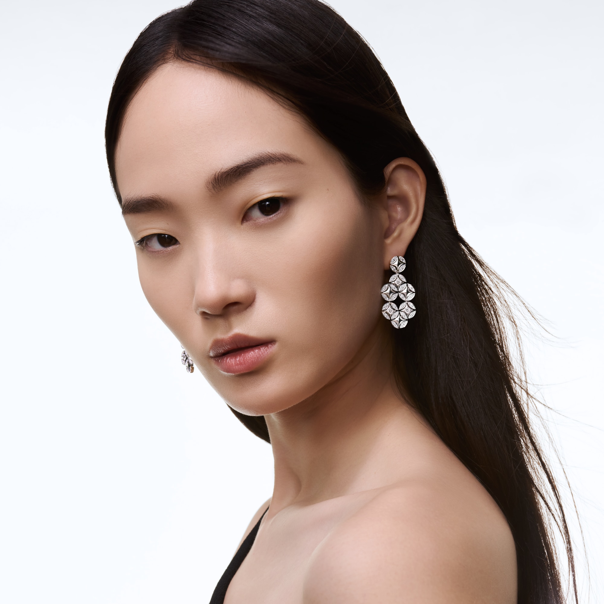 Galaxie Earrings, White Gold and Diamonds  in Les Extraordinaires