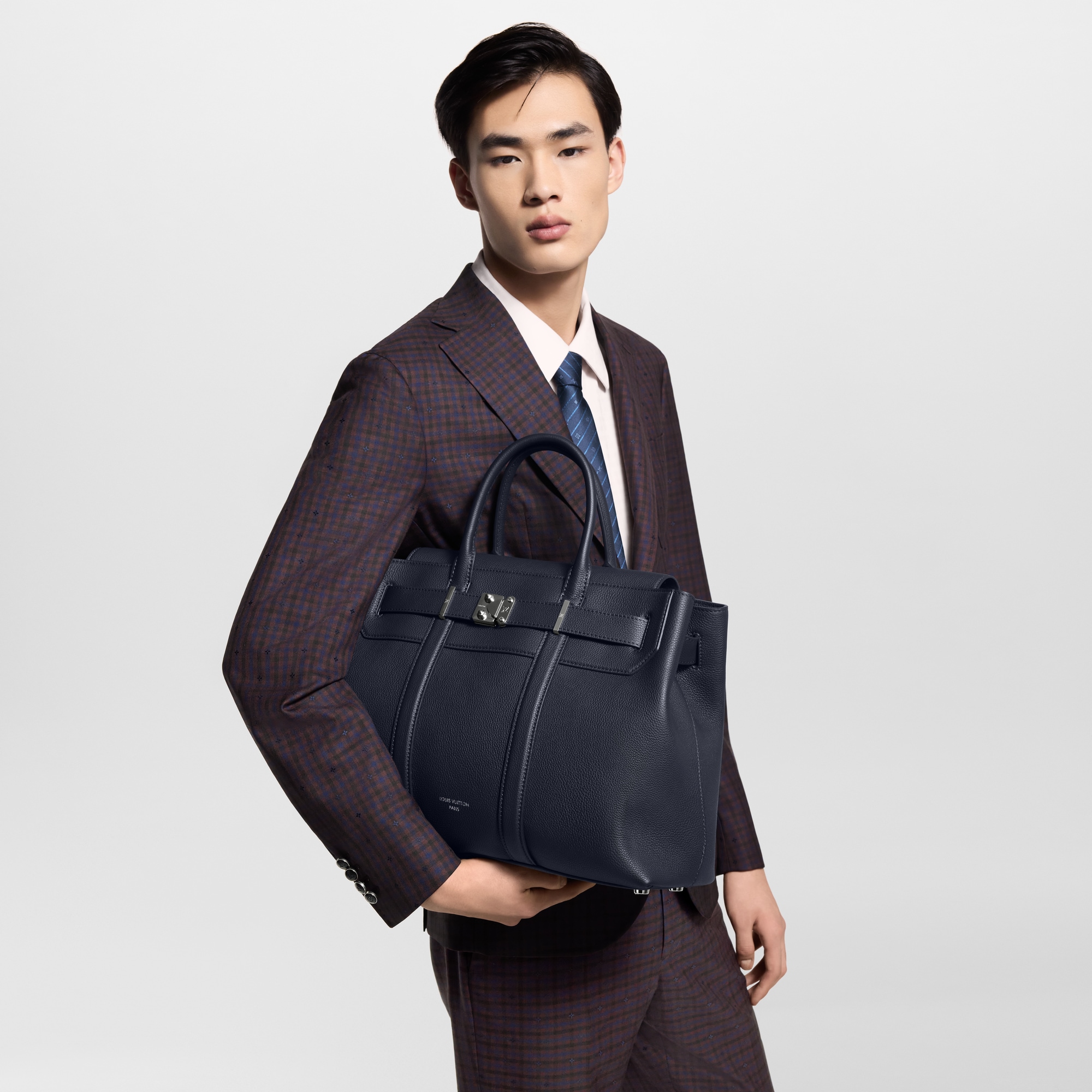 Georges Tote MM Autres Cuirs in Bags and Small Leather Goods