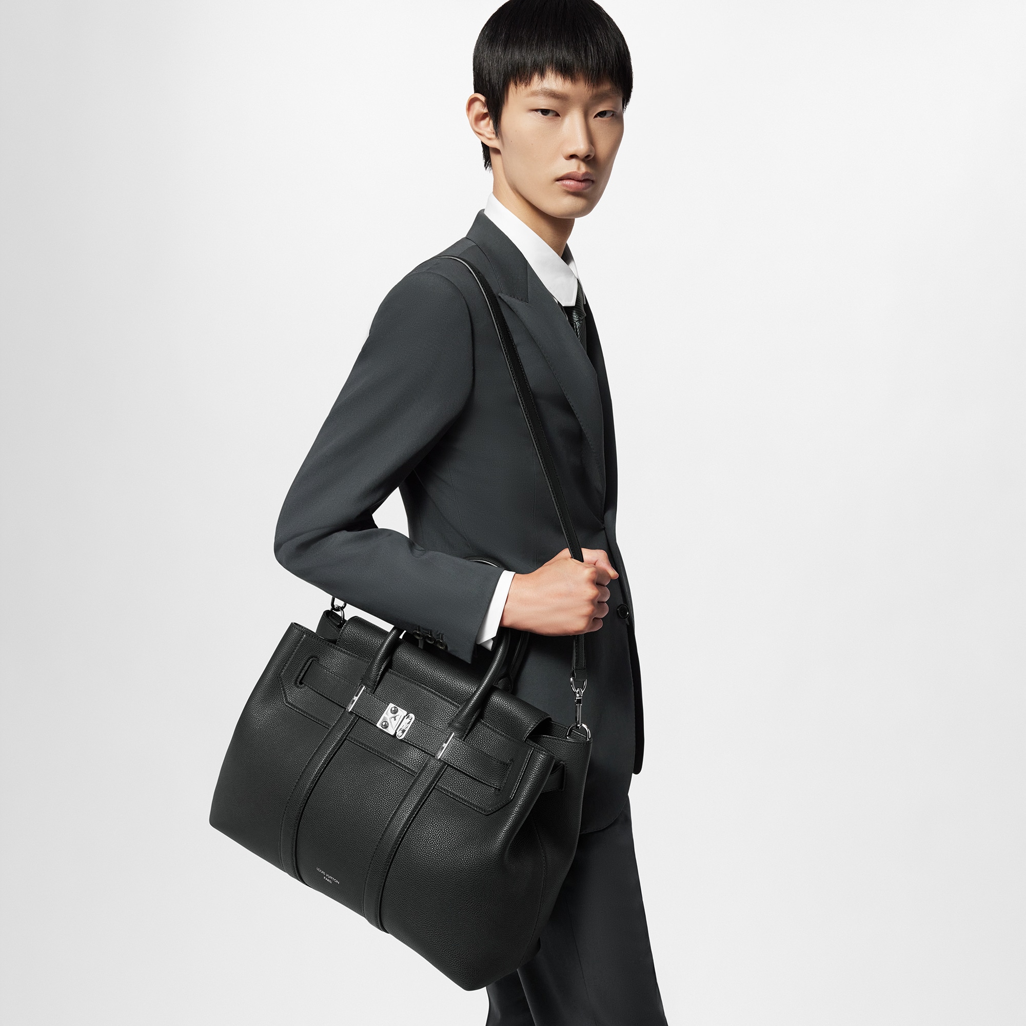 Georges Tote MM Autres Cuirs in Bags and Small Leather Goods