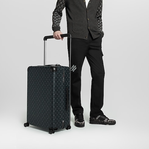 Horizon 70 Monogram Eclipse in Men's Travel Rolling Luggage collections by Louis Vuitton (Product zoom)