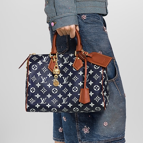 Horse Charm . in Men's Accessories Key Holders and Bag Charms collections by Louis Vuitton (Product zoom)