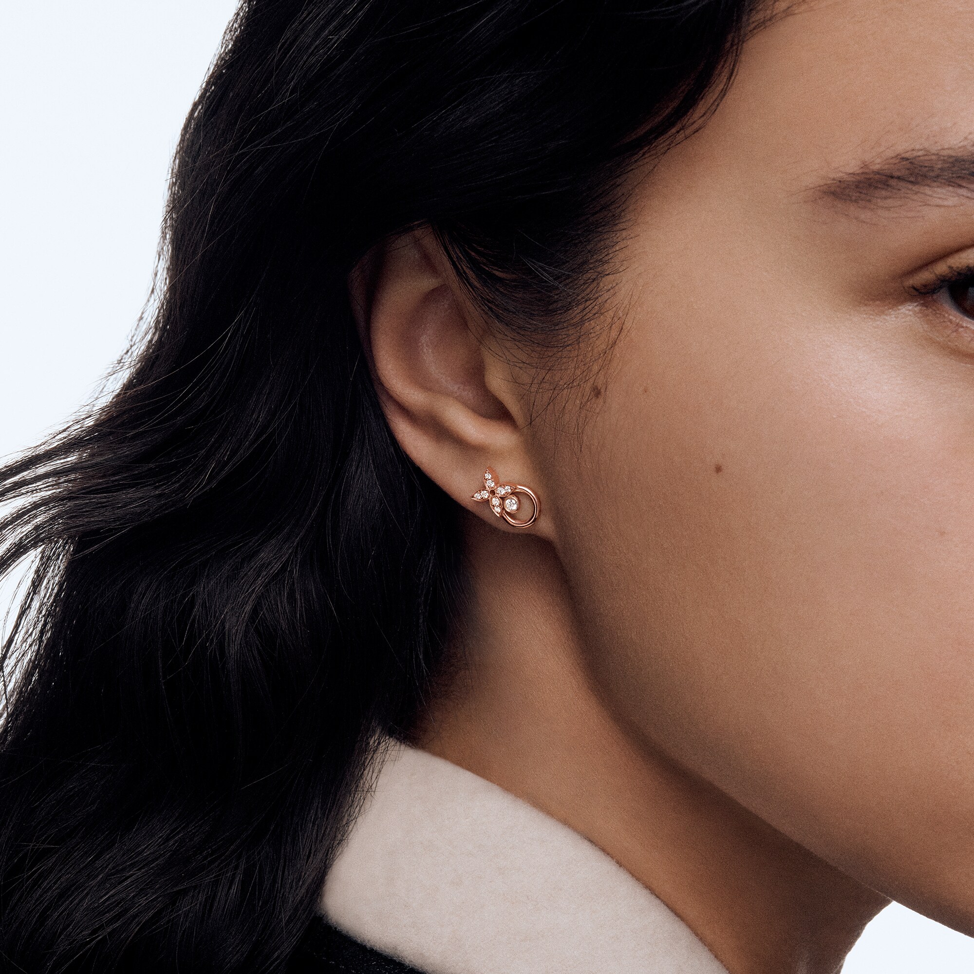 Idylle Blossom Earring, Pink Gold and Diamonds - Per Unit  in Jewellery