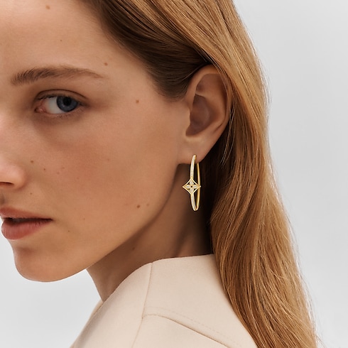 Idylle Blossom Hoops, Yellow Gold And Diamonds in Jewellery's Categories All Fine Jewellery collections by Louis Vuitton (Product zoom)