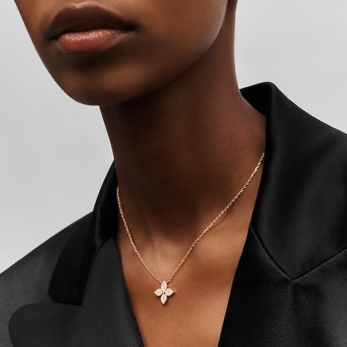 Idylle Blossom Pendant, Pink Gold And Diamonds in Jewellery's Categories All Fine Jewellery collections by Louis Vuitton (Product zoom)