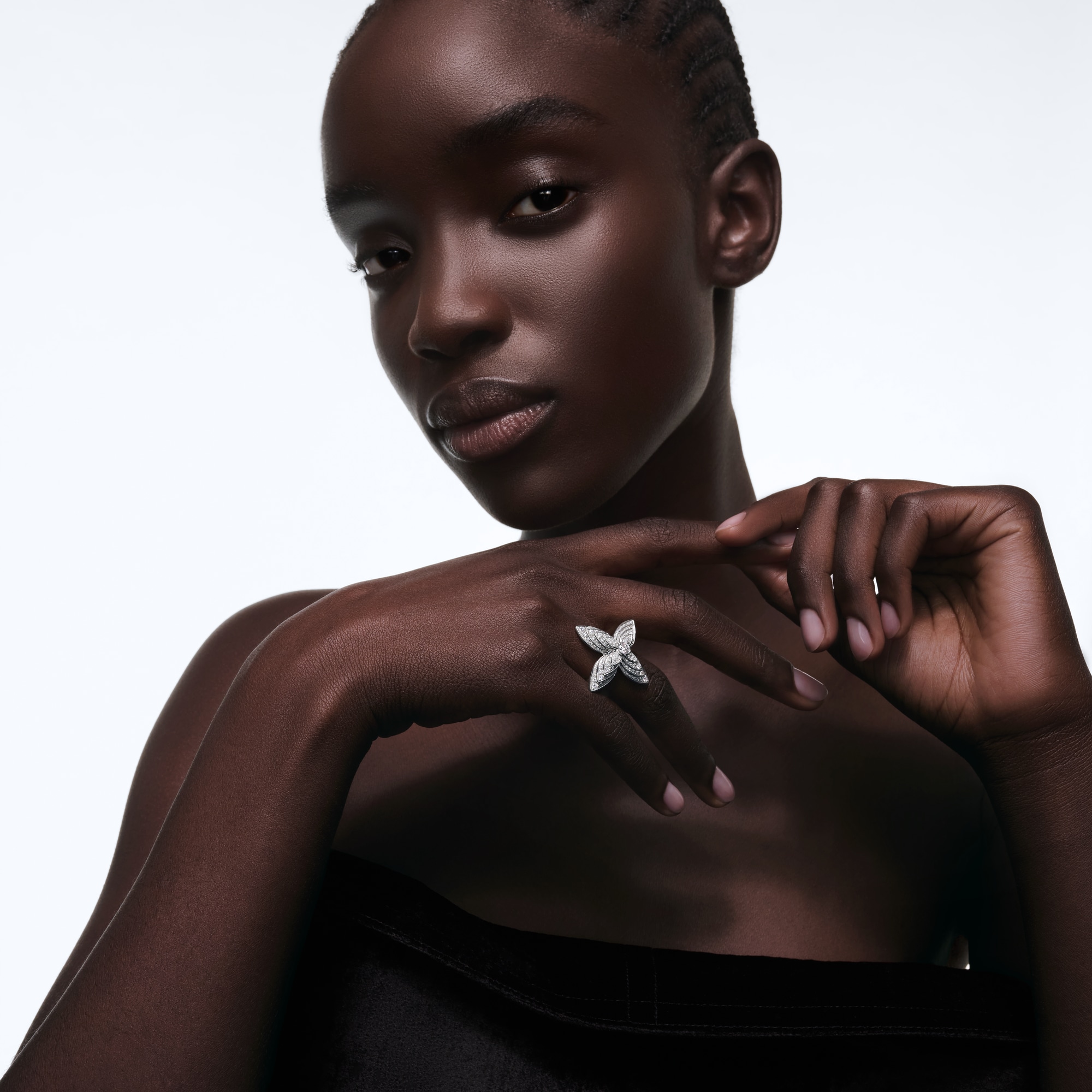 Idylle Blossom Ring, White Gold and Diamonds  in Les Extraordinaires