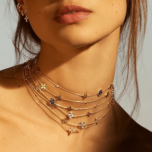 Idylle Blossom sautoir, 3 golds and diamonds in Jewellery's Categories All Fine Jewellery collections by Louis Vuitton (Product zoom)