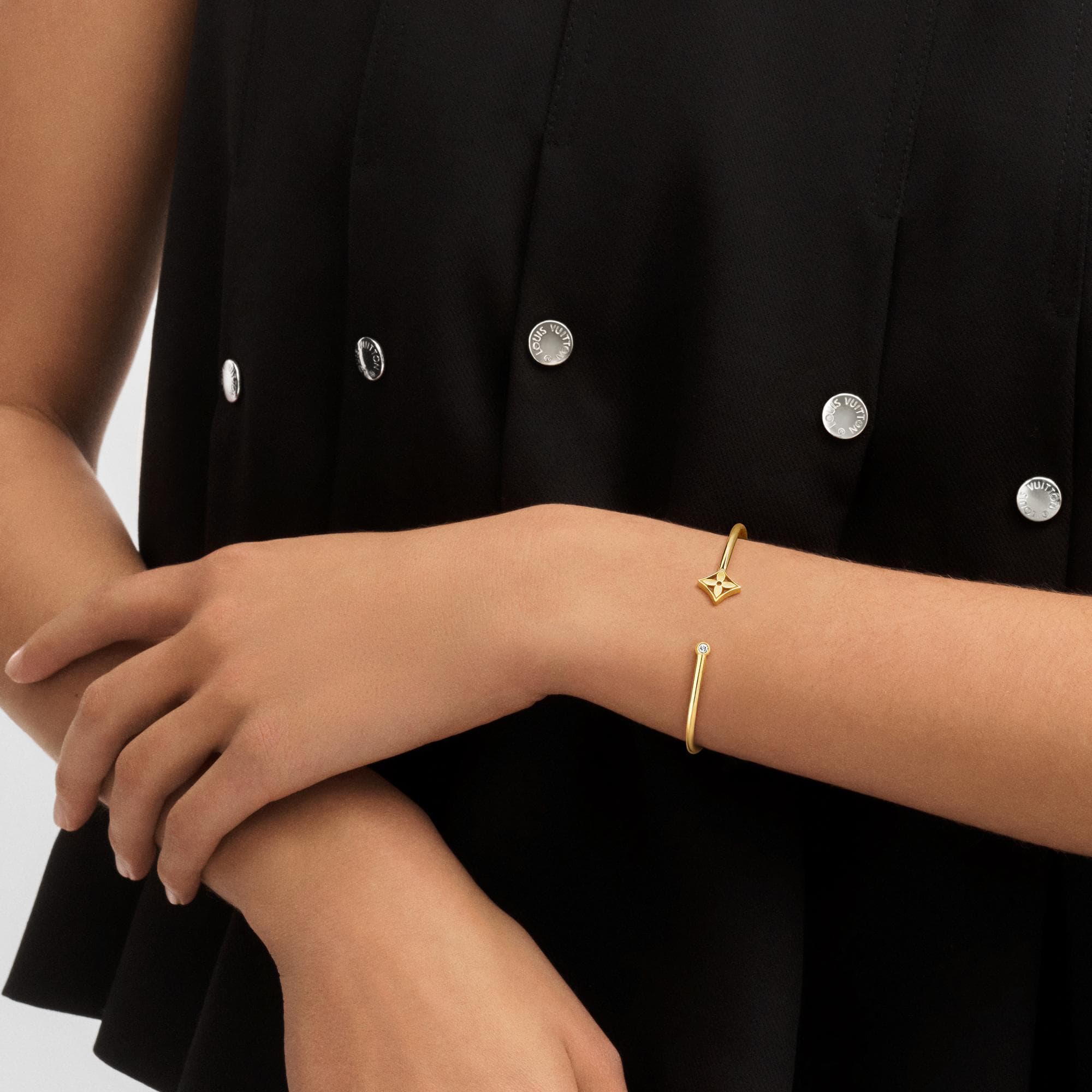 Idylle Blossom Twist Bracelet, Yellow Gold  in Jewellery