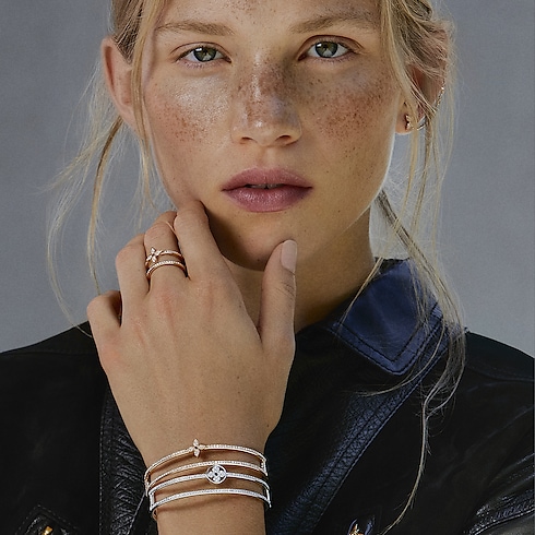 Idylle Blossom Two-Row Bracelet, White Gold And Diamonds in Jewellery's Categories All Fine Jewellery collections by Louis Vuitton (Product zoom)