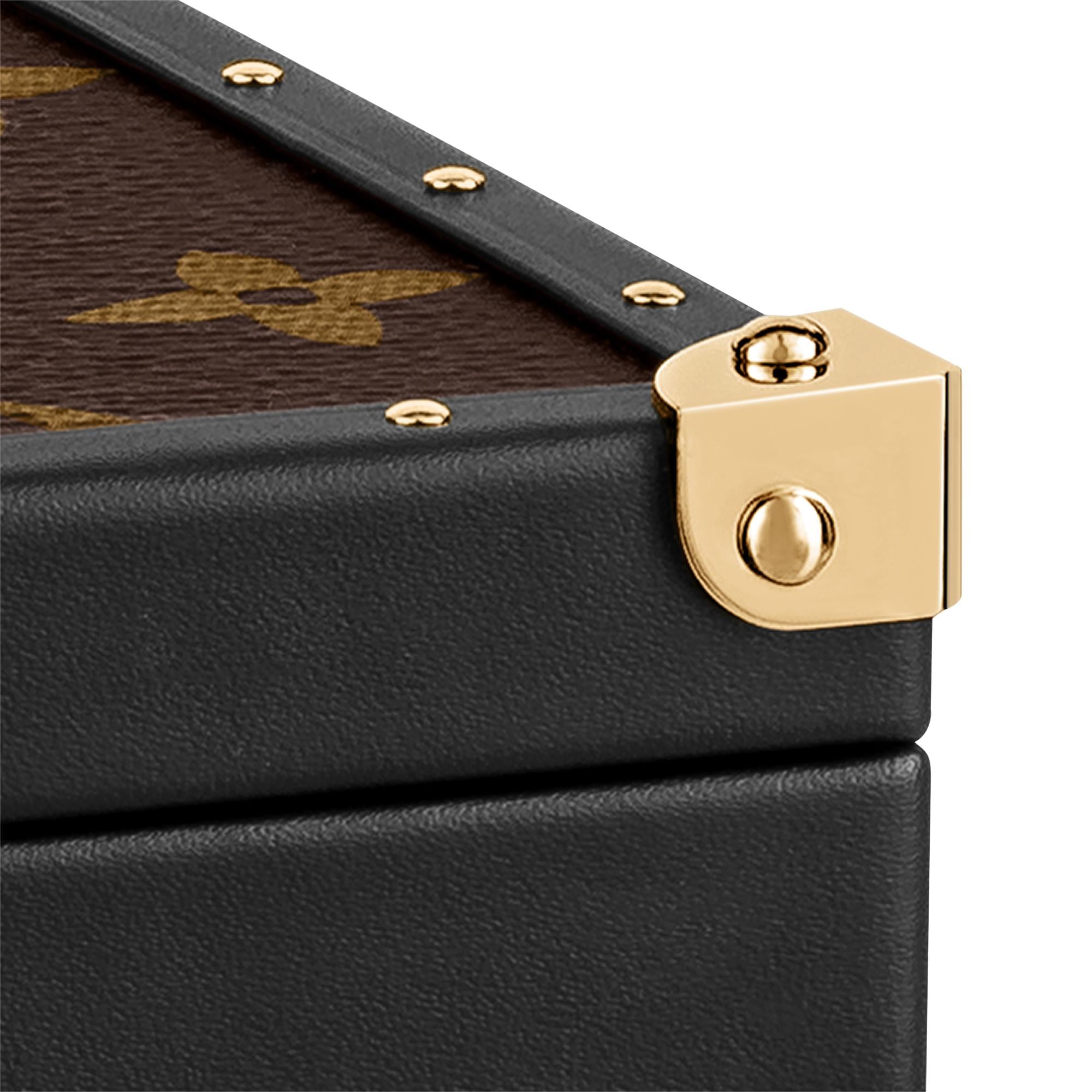 Jewelry Box Monogram in New