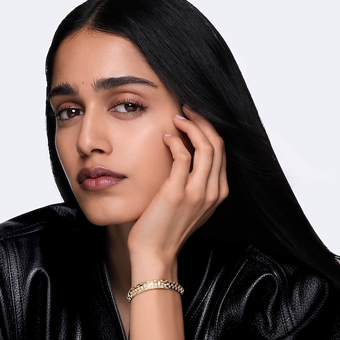 Le Damier de Louis Vuitton Double Row Bracelet, Yellow Gold and Diamonds in Jewellery's Categories Bracelets collections by Louis Vuitton (Product zoom)
