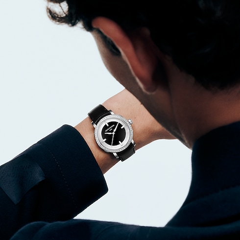 Louis Vuitton Escale, Automatic, 40.5mm, Platinum and diamonds in Watches's All Watches } collections by Louis Vuitton (Product zoom)