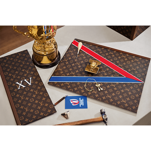 Louis Vuitton Trophies in Trunks, Travel and Home's Books and Stationery Hard Cover Books collections by Louis Vuitton (Product zoom)