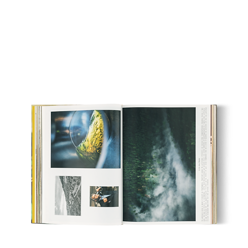 Louis Vuitton: A Perfume Atlas, French Version in Trunks, Travel and Home's Books and Stationery Hard Cover Books collections by Louis Vuitton (Product zoom)