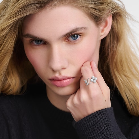 Louisette Signature Strass Ring . in Women's Fashion Jewellery Rings collections by Louis Vuitton (Product zoom)