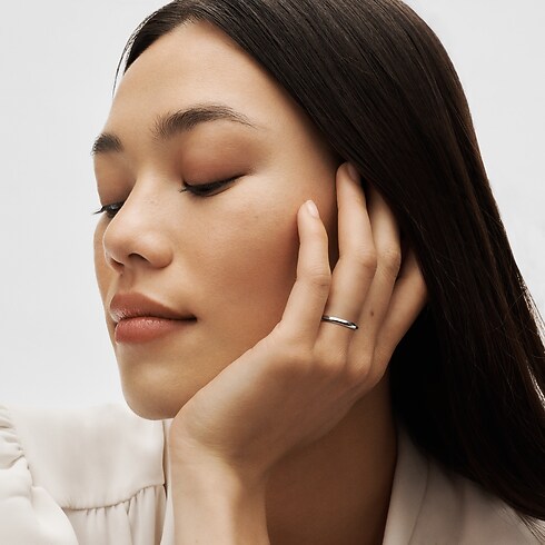 LV Diamonds 2.5mm Wedding Band, Platinum in Jewellery's Categories Wedding Bands collections by Louis Vuitton (Product zoom)