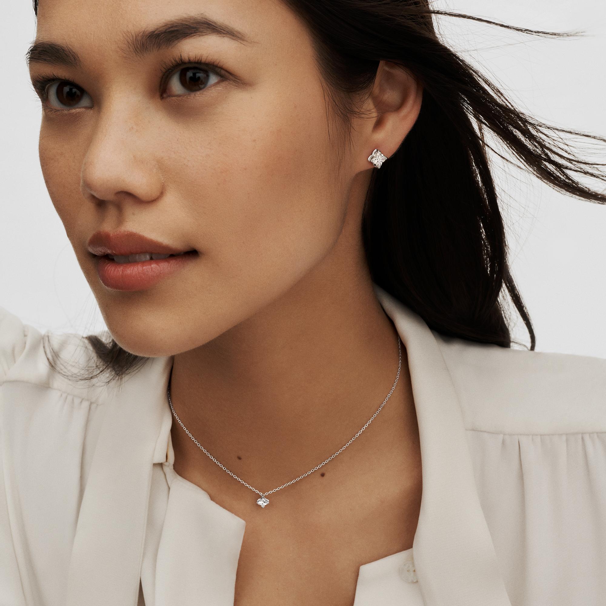 LV Diamonds Stud, LV Monogram Star cut - per unit  in Jewellery