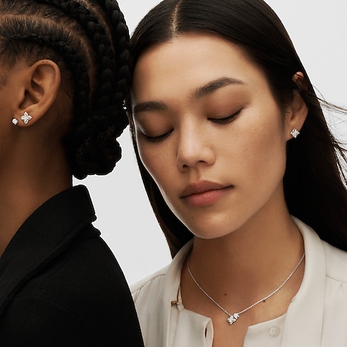 LV Diamonds Stud, LV Monogram Star cut - per unit in Jewellery's Collections LV Diamonds collections by Louis Vuitton (Product zoom)