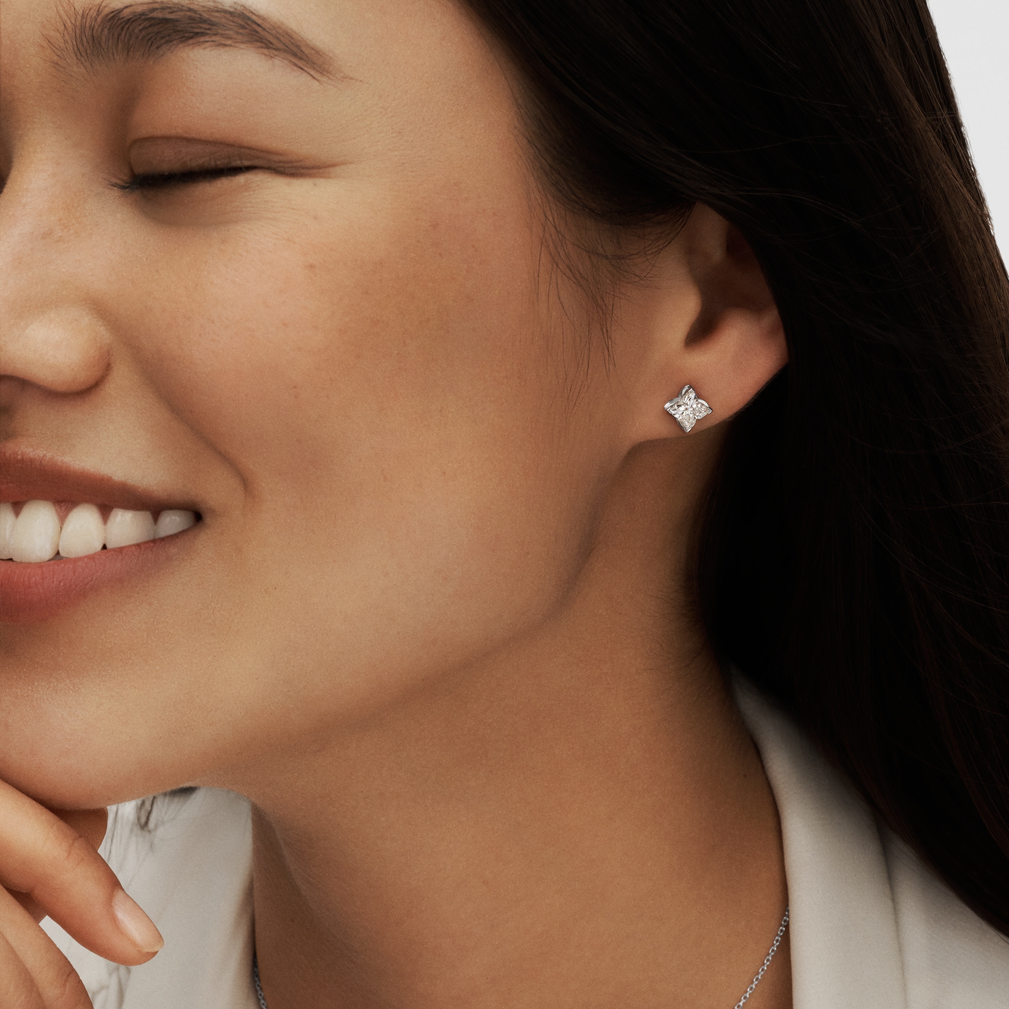 LV Diamonds Stud, LV Monogram Star cut - per unit  in Jewellery