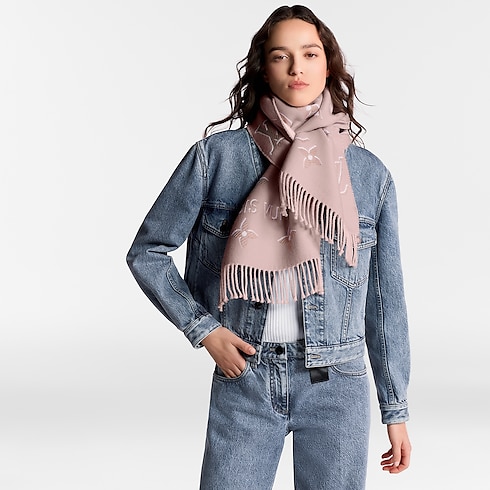 LV Essential Shine Scarf . in Women's Accessories Scarves collections by Louis Vuitton (Product zoom)