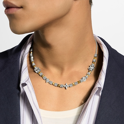 LV Eternal Beads Necklace cropped worn view