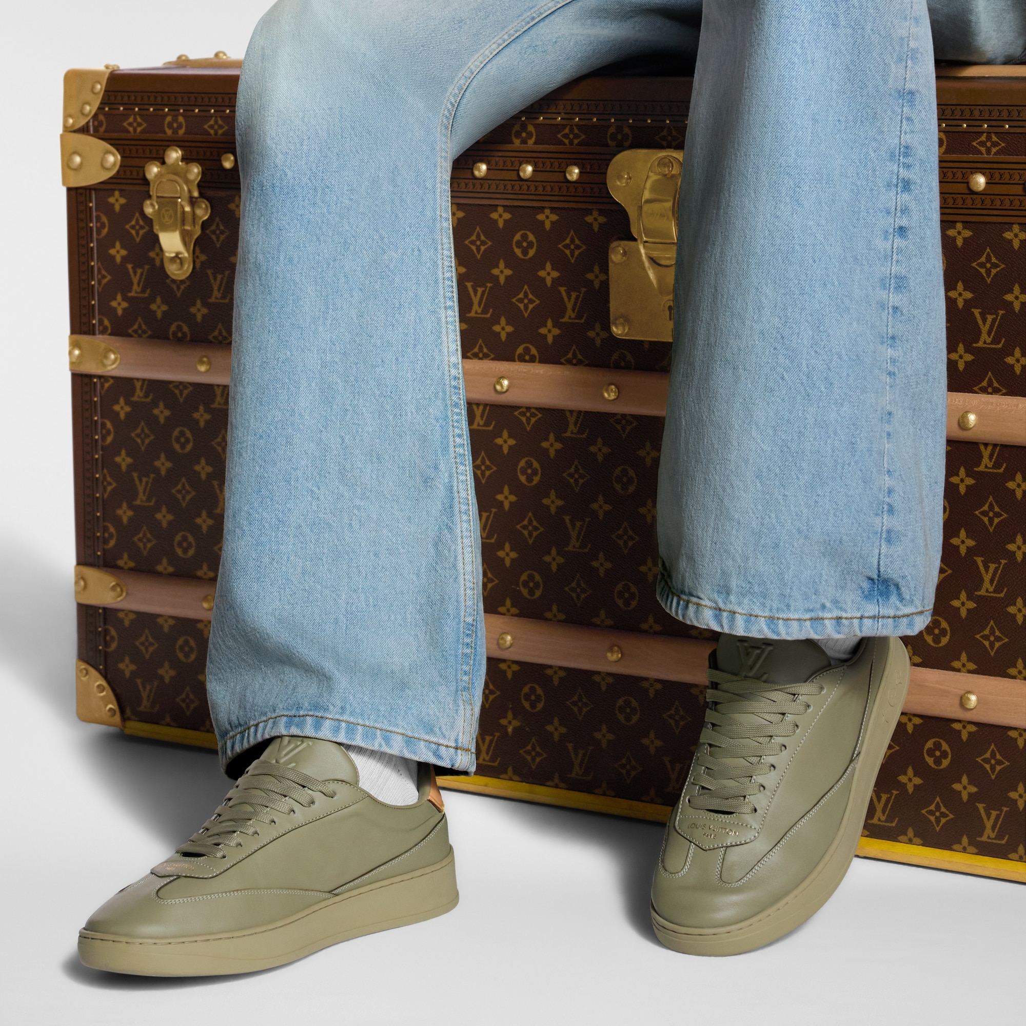 LV Flash Sneaker  in Men