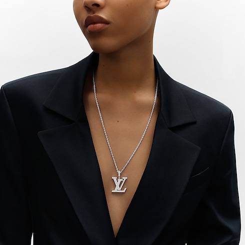 LV Large Pendant, White Gold And Diamonds in Jewellery's Categories Necklaces and Pendants collections by Louis Vuitton (Product zoom)