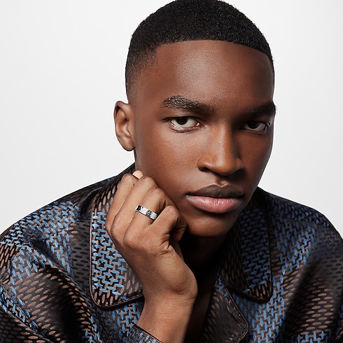 LV Mosaic Thin Ring . in Men's Fashion Jewellery Rings collections by Louis Vuitton (Product zoom)