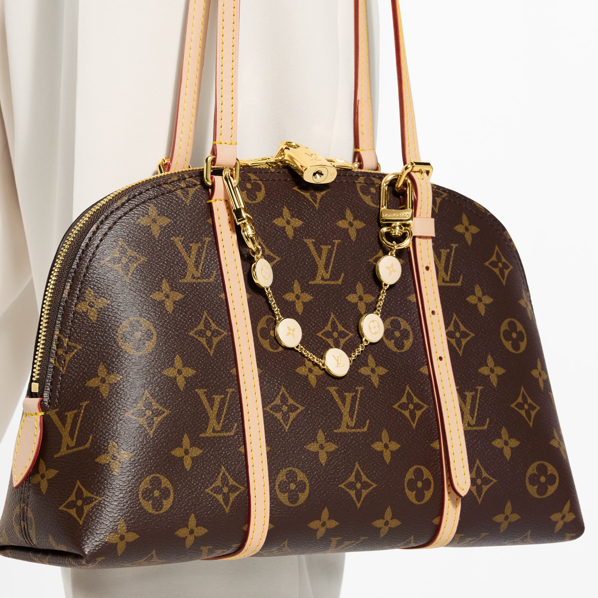 LOUIS VUITTON ライトウェイトクリンクル ナイロン ルイヴィトン New
