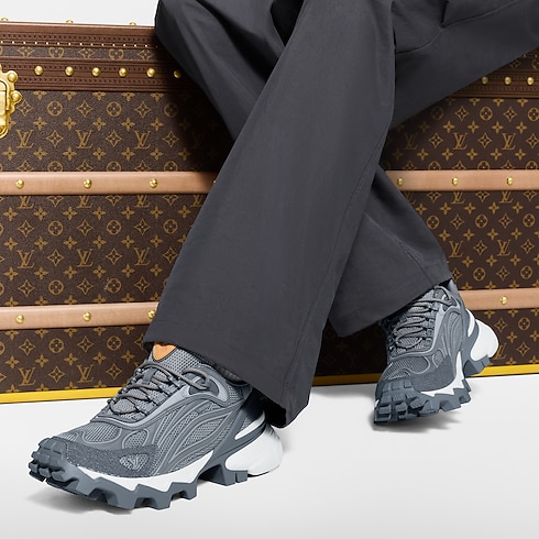 LV Summit Sneaker in Men's Shoes Sneakers collections by Louis Vuitton (Product zoom)