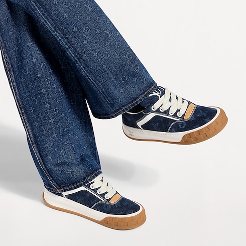 LV Tilted Sneaker in Men's Shoes Sneakers collections by Louis Vuitton (Product zoom)