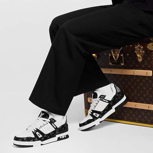 LV Trainer Sneaker in Men's Shoes Sneakers collections by Louis Vuitton (Product zoom)